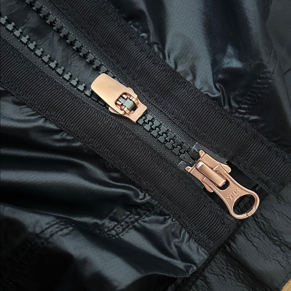 Athleta Black Windy Point Hooded Jacket Size S - Picture 8 of 13